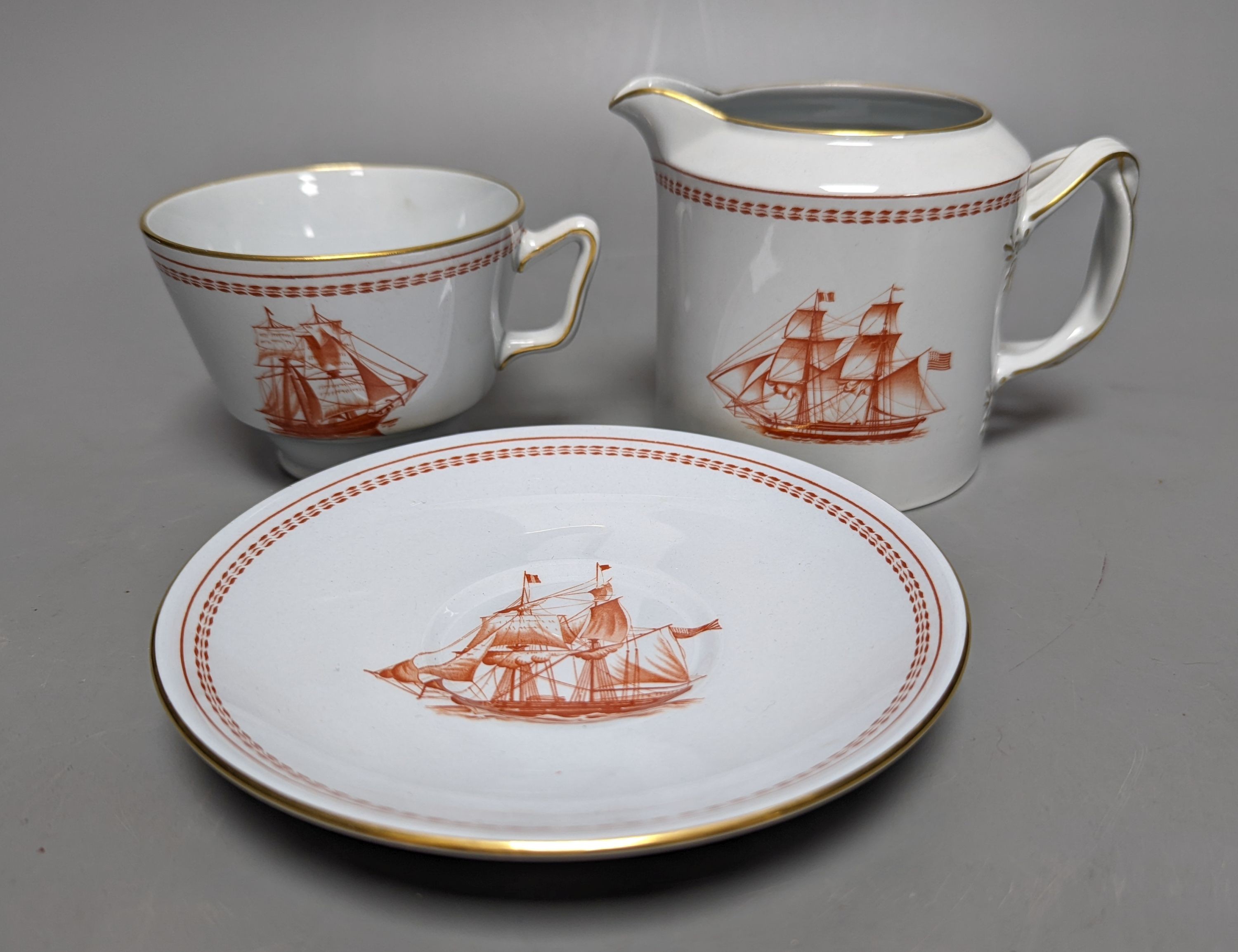 A Spode 'Tradewinds' fruit bowl and matching tea service for six settings